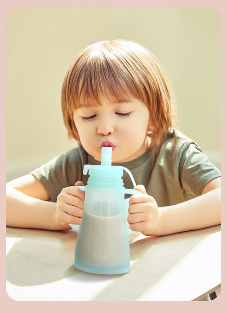 Baby Puree Pouch - New Reusable Silicone Breast Milk Storage